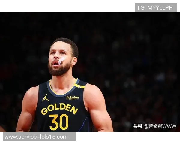 2015年勇士对阵鹈鹕精彩全场录像回顾与分析